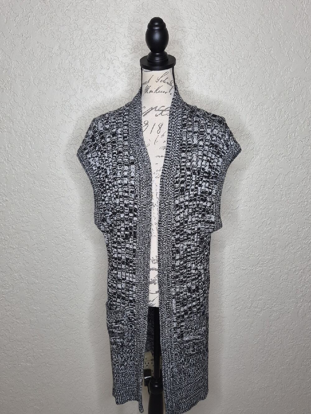 Croft & Barrow Sleeveless Cardigan with Pockets Size L